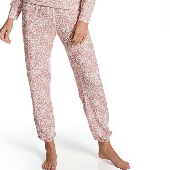 🆕CHAMPION Pink Leopard Hacci Pajama Set, Size Medium - Picture 14 of 14
